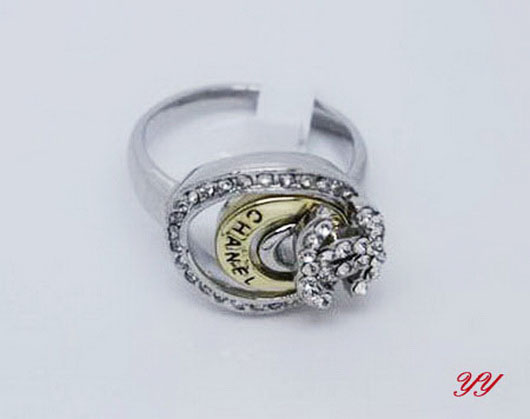 Anello Chanel Modello 40